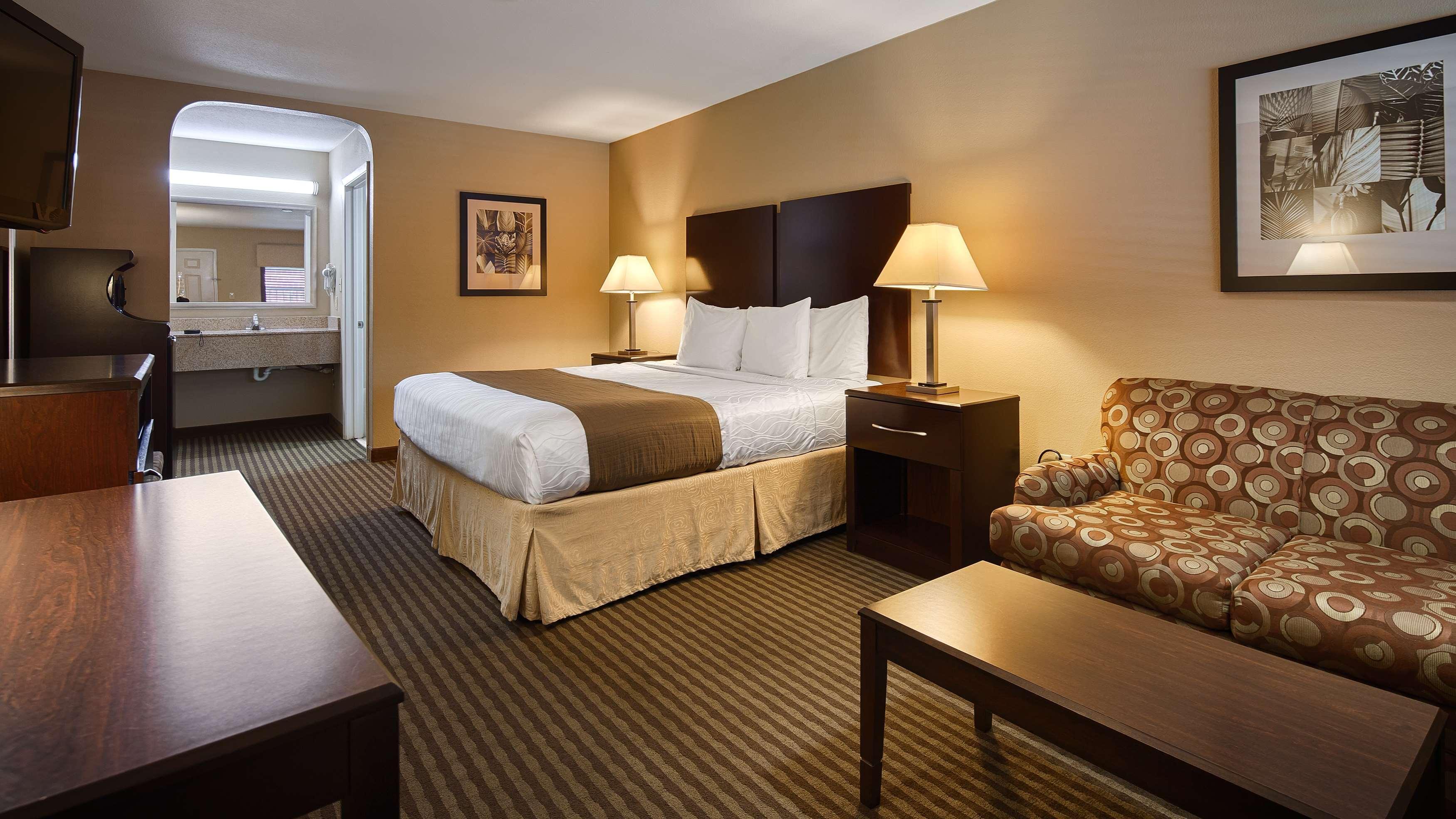 Western Cedar Motel 3*