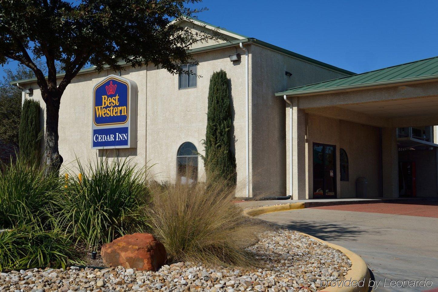 Western Cedar Motel