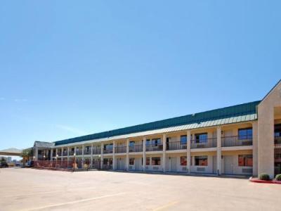 Western Cedar Motel